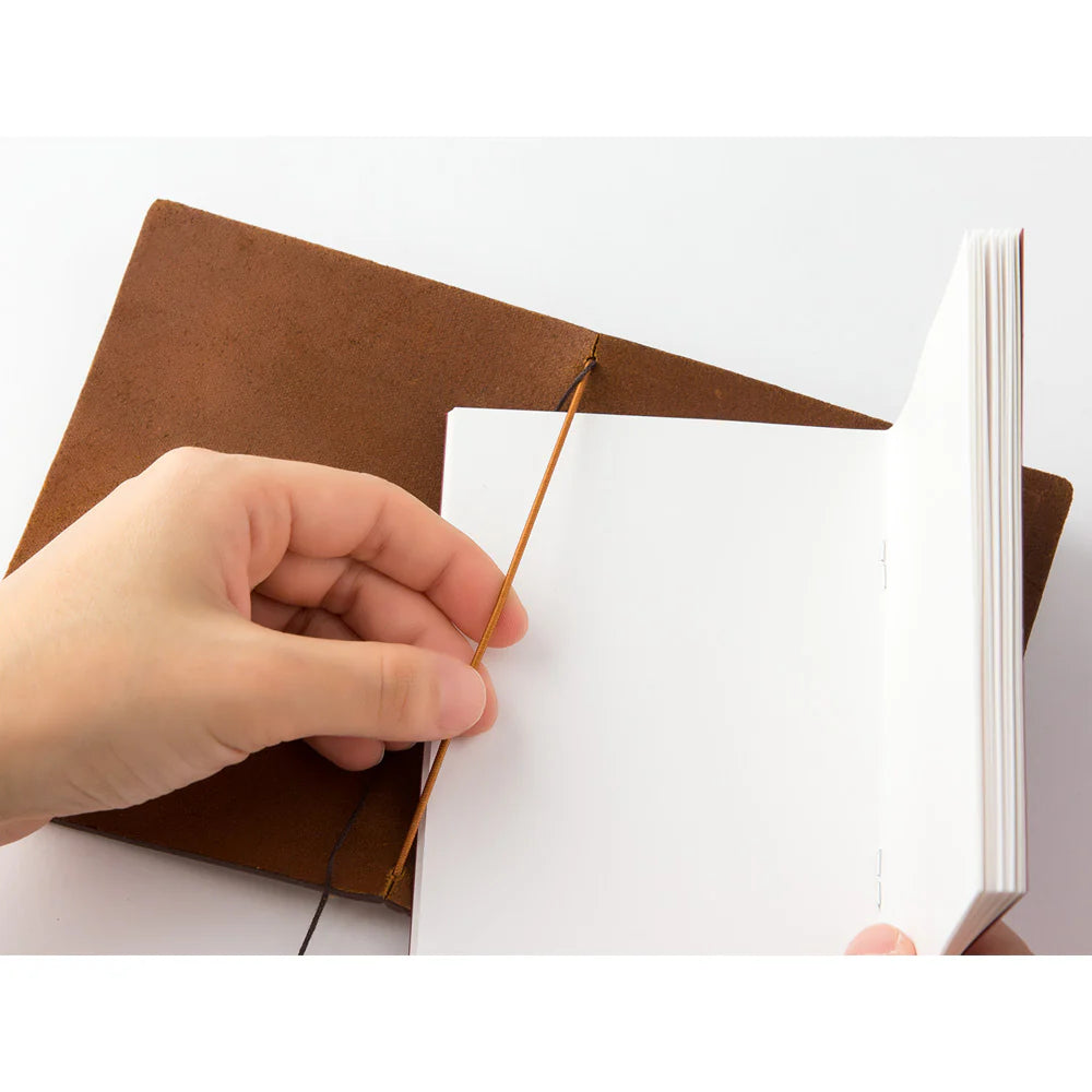 Traveler´s Company - Notebook Camel Passport Size (læderomslag)